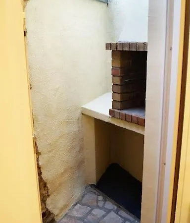 The Silent T1 Center Apartment *